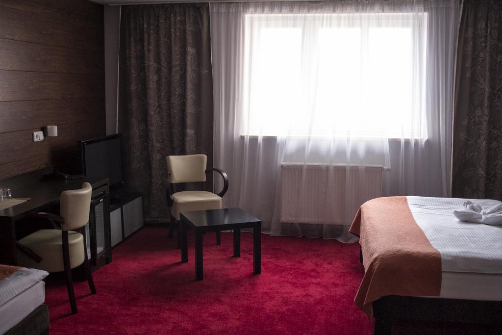Hotel Slavie Cheb Exterior foto