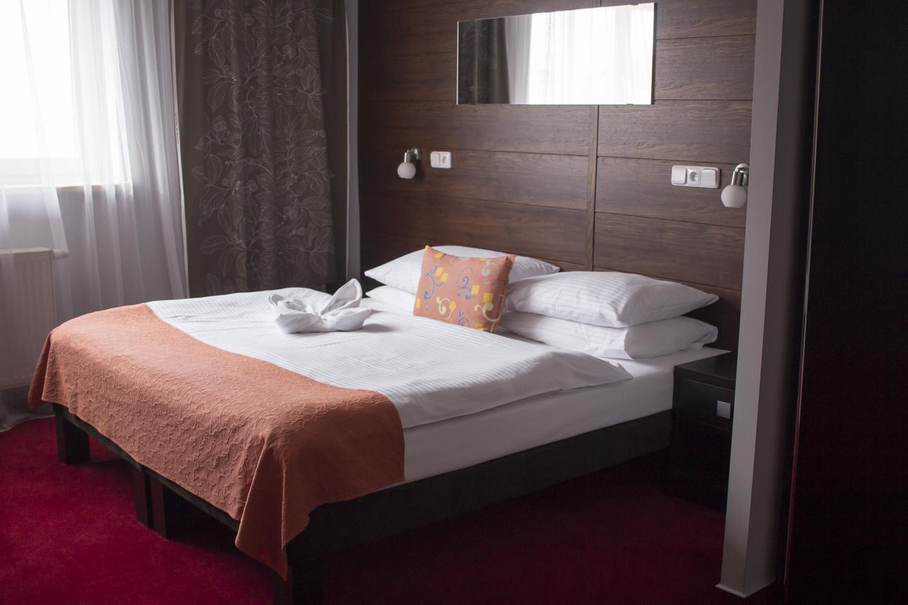 Hotel Slavie Cheb Exterior foto